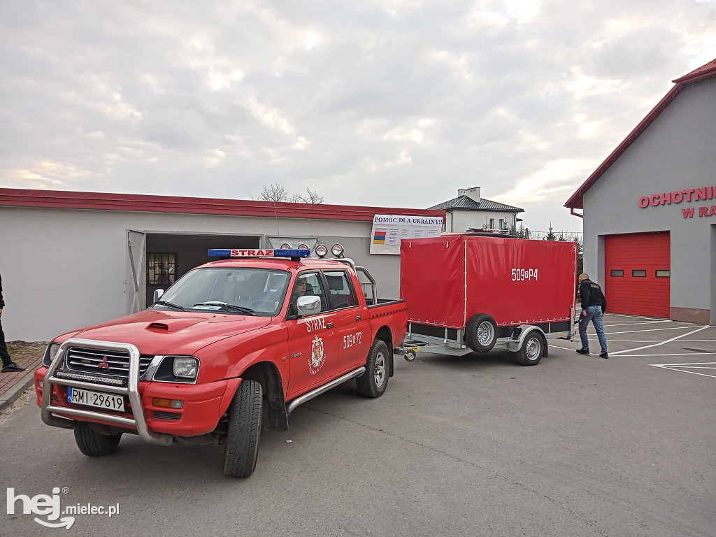 Pierwsze mieleckie konwoje z pomocą ruszyły na granicę