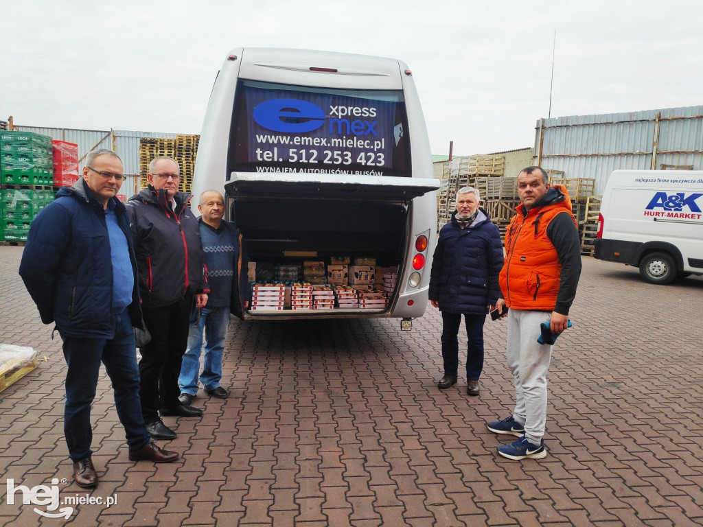Pierwsze mieleckie konwoje z pomocą ruszyły na granicę