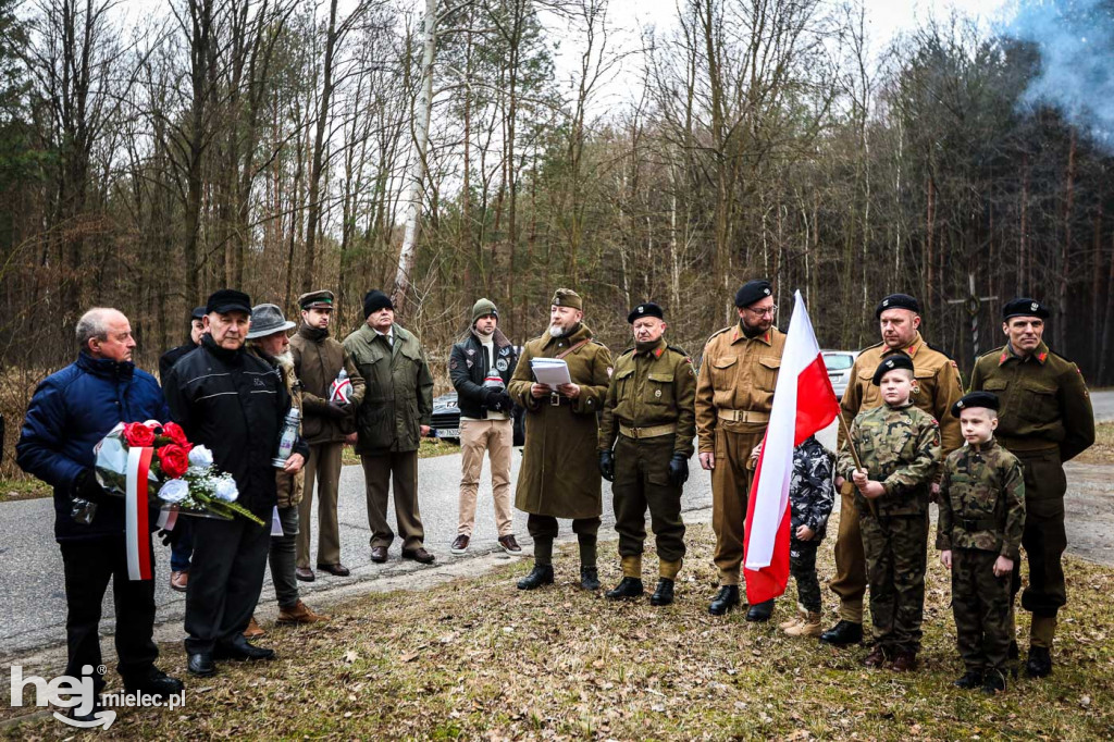 Odsłonięcie Dębu Niezłomnych im. por. Henryka Atemborskiego