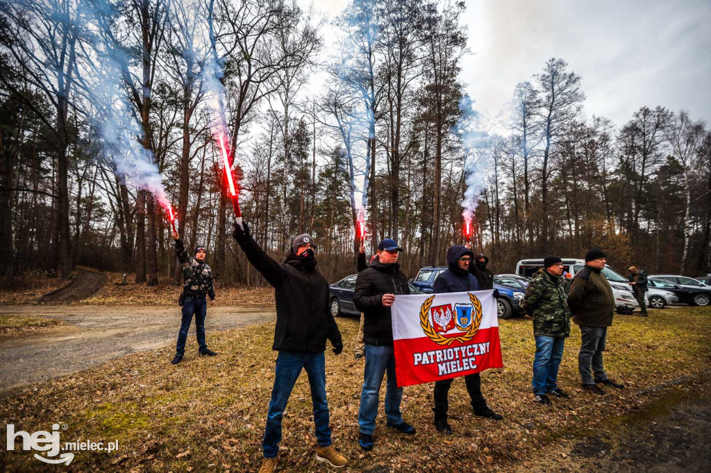 Odsłonięcie Dębu Niezłomnych im. por. Henryka Atemborskiego