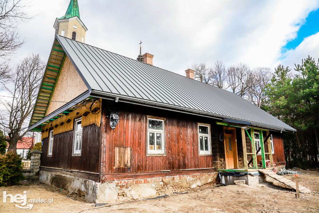 Odsłonięcie obelisku pamięci Ignacego Łukasiewicza