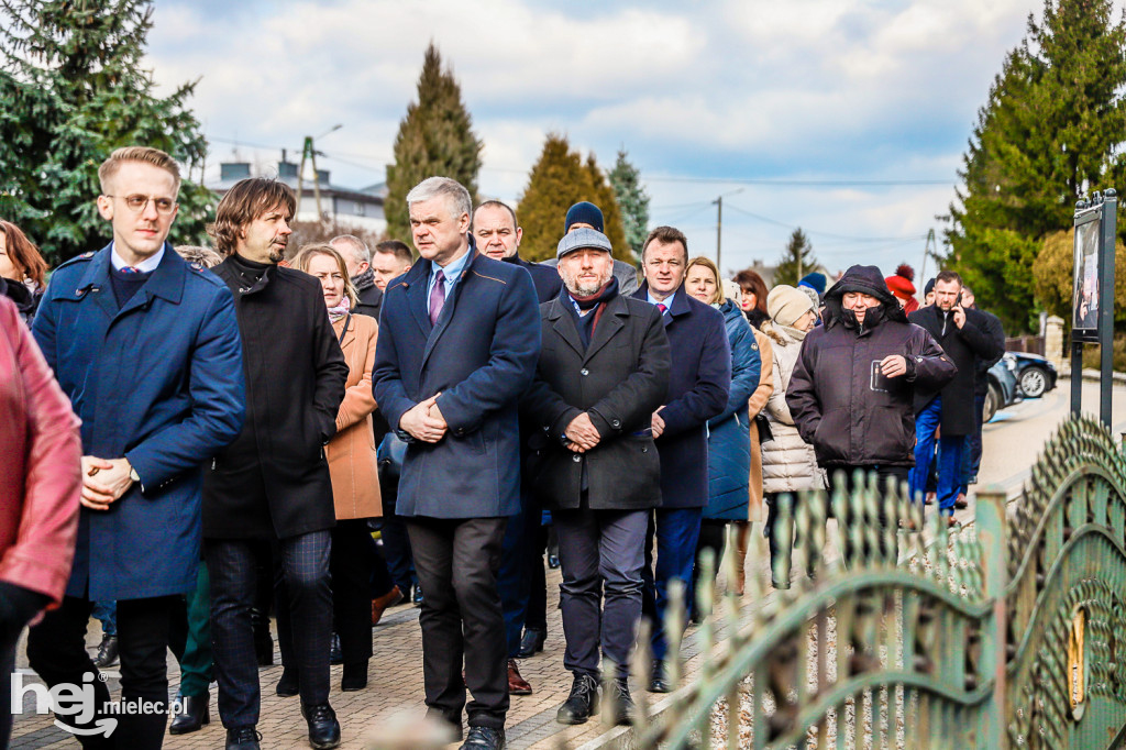 Odsłonięcie obelisku pamięci Ignacego Łukasiewicza