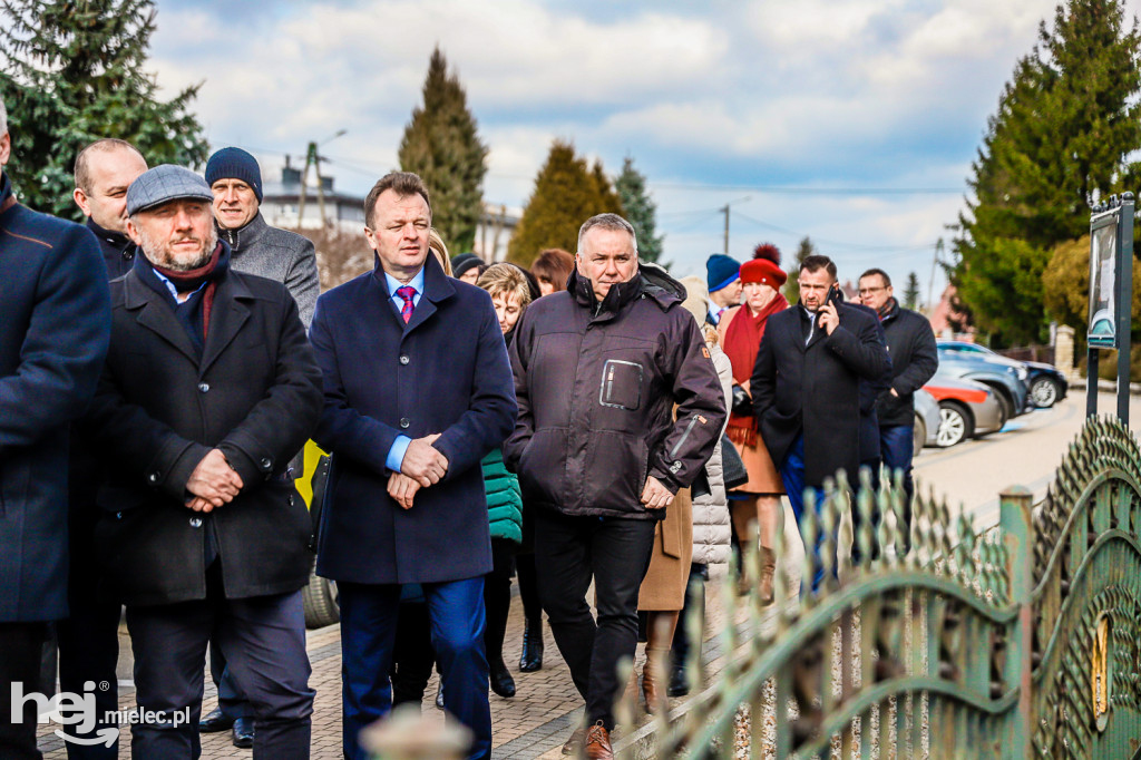 Odsłonięcie obelisku pamięci Ignacego Łukasiewicza