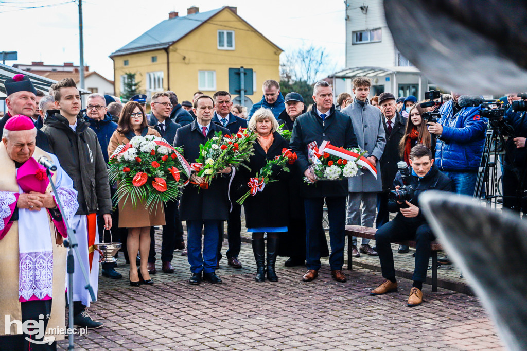 Odsłonięcie obelisku pamięci Ignacego Łukasiewicza