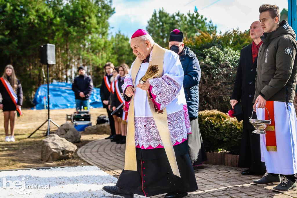 Odsłonięcie obelisku pamięci Ignacego Łukasiewicza