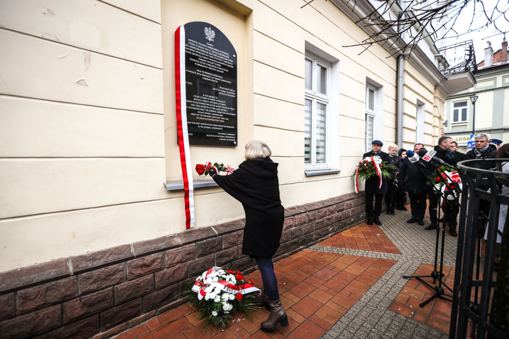 Odsłonięcie tablicy w 80. rocznicę Akcji Reinhardt