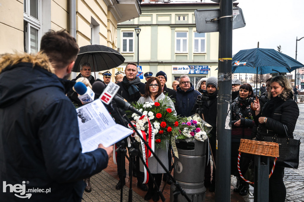 Odsłonięcie tablicy w 80. rocznicę Akcji Reinhardt