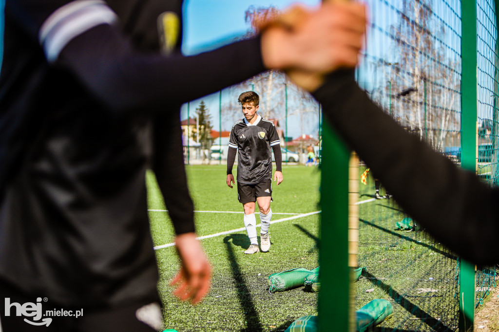 FKS STAL II MIELEC - CZARNI TRZEŚŃ