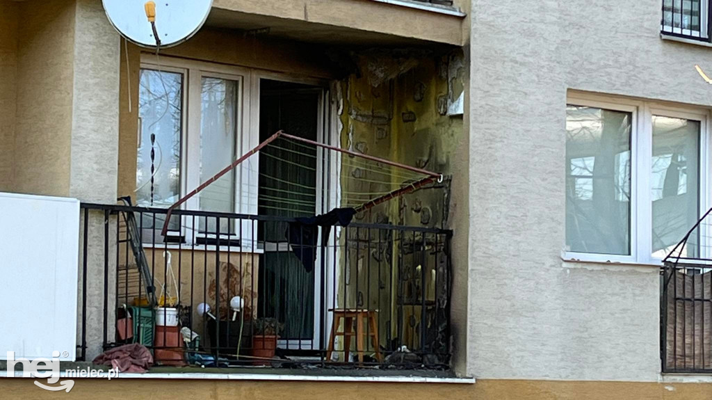 Pożar balkonu w centrum miasta