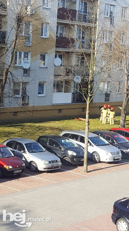 Pożar balkonu w centrum miasta