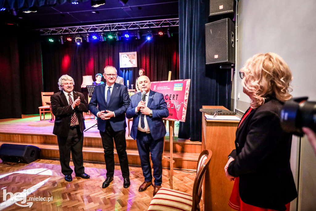 Koncert „O Niej i dla Niej” w Chorzelowie