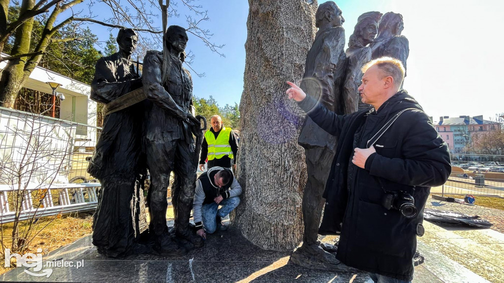 Cztery figury wzbogaciły Pomnik Żołnierzy Wyklętych