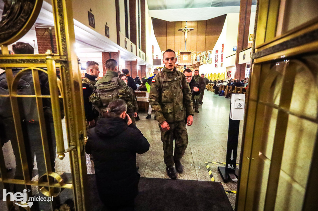 Ekstremalna Droga Krzyżowa znów w śnieżycy