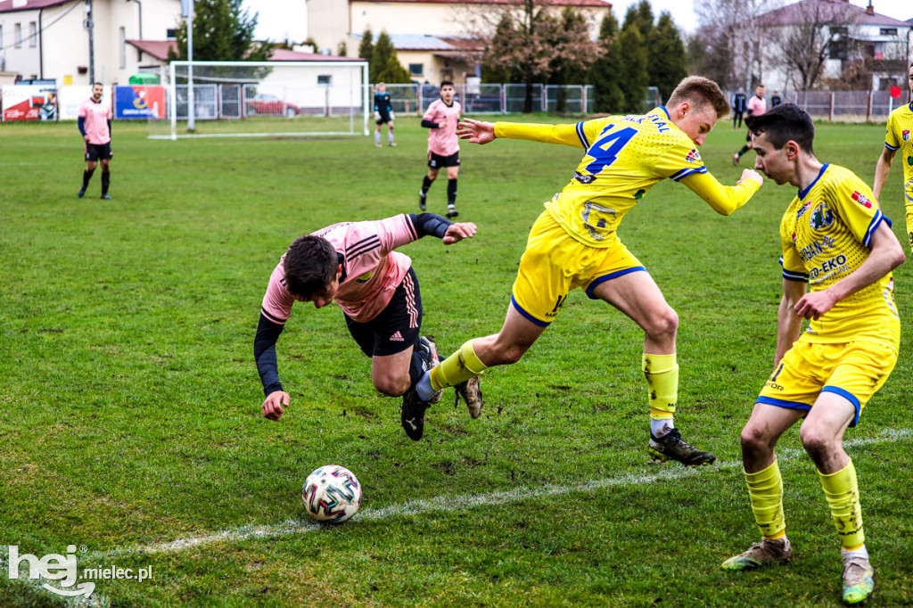 Czarni Trześń - Ekoball Stal Sanok