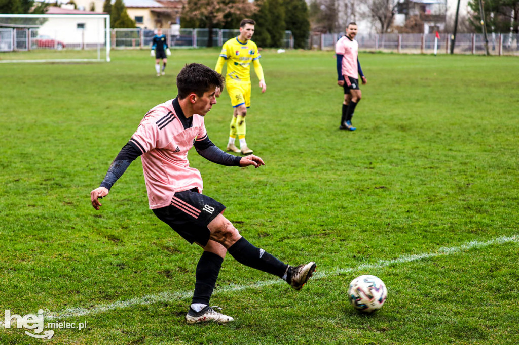 Czarni Trześń - Ekoball Stal Sanok