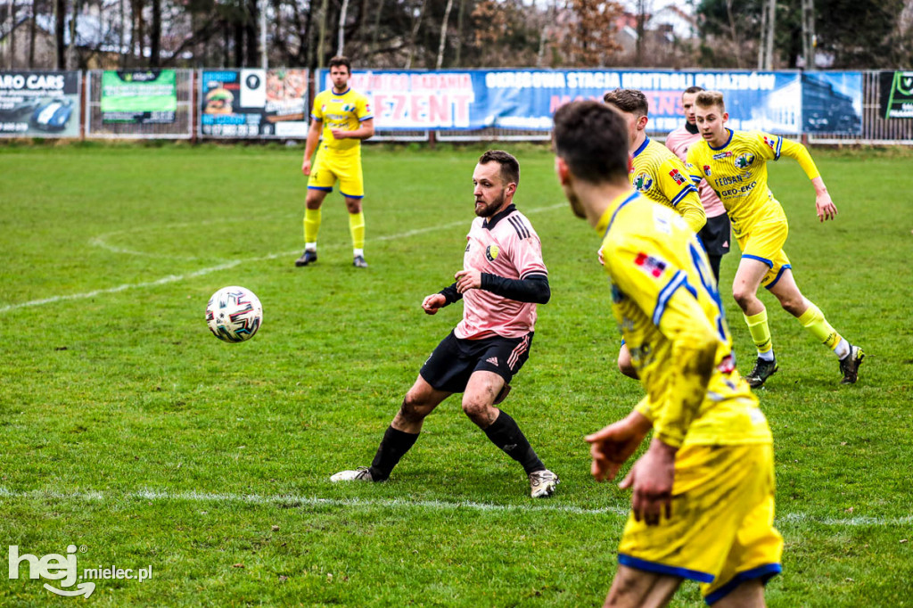 Czarni Trześń - Ekoball Stal Sanok