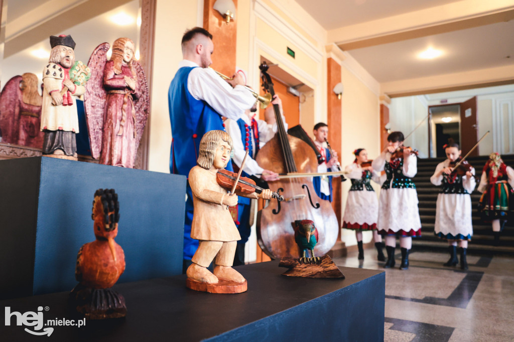 Koncert wielkanocny Zespołu Pieśni i Tańca Rzeszowiacy