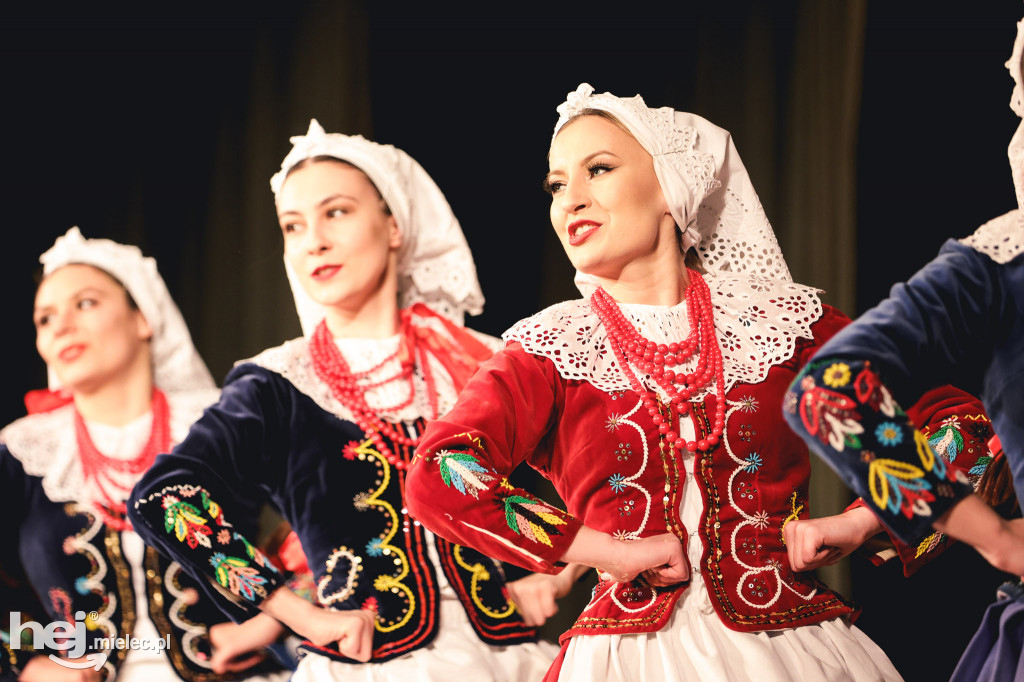 Koncert wielkanocny Zespołu Pieśni i Tańca Rzeszowiacy