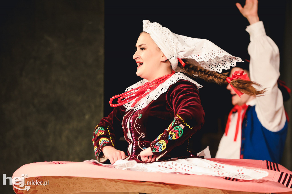 Koncert wielkanocny Zespołu Pieśni i Tańca Rzeszowiacy