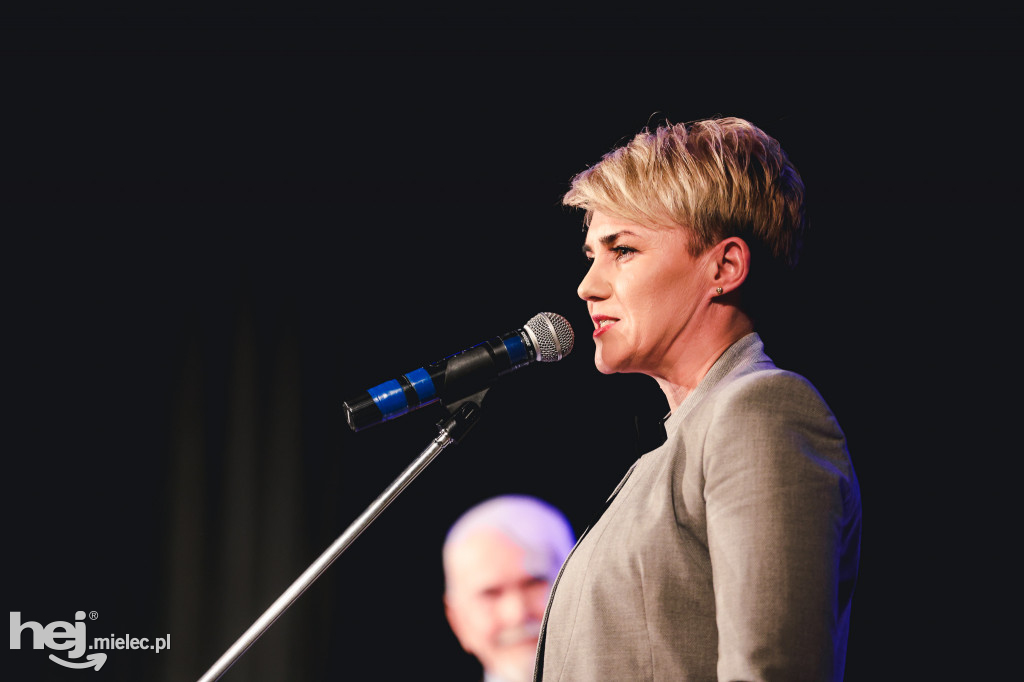 Koncert wielkanocny Zespołu Pieśni i Tańca Rzeszowiacy