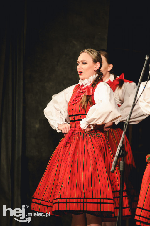 Koncert wielkanocny Zespołu Pieśni i Tańca Rzeszowiacy