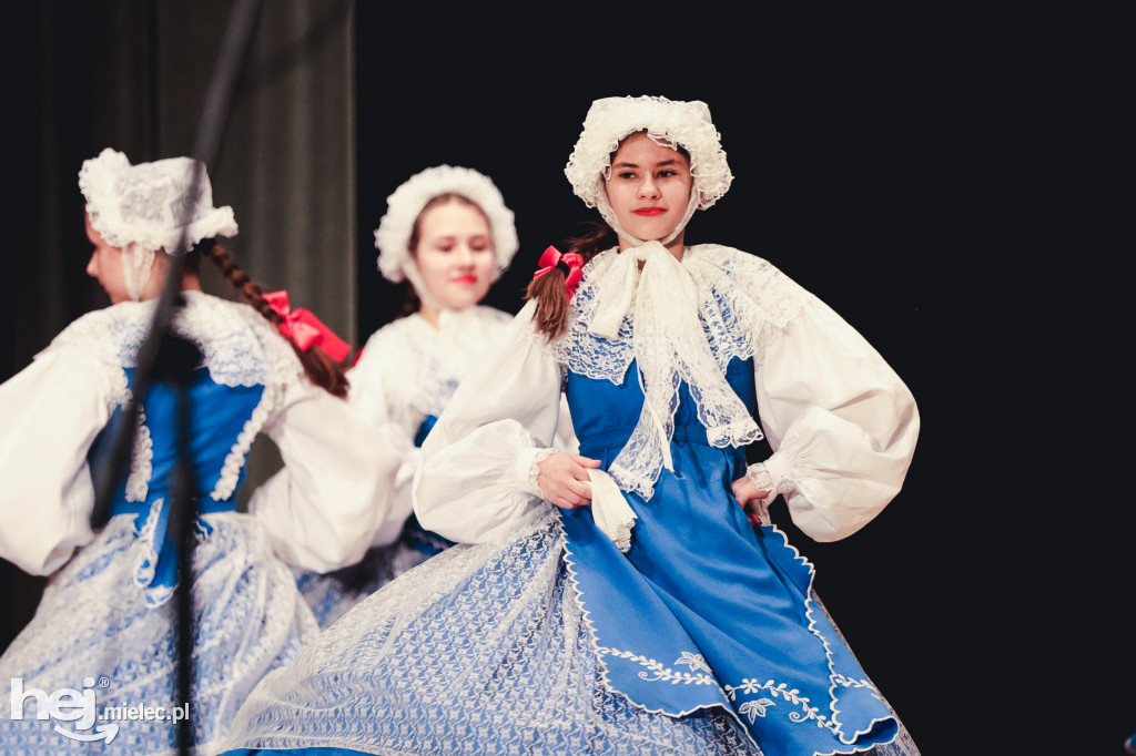 Koncert wielkanocny Zespołu Pieśni i Tańca Rzeszowiacy