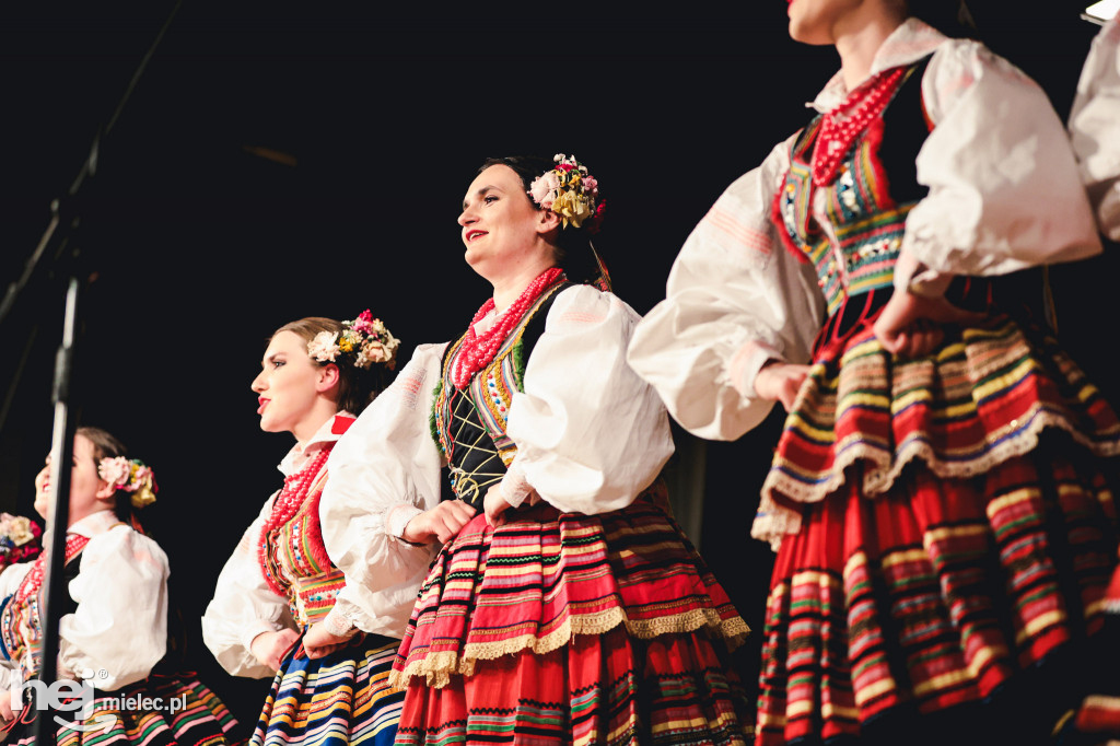 Koncert wielkanocny Zespołu Pieśni i Tańca Rzeszowiacy