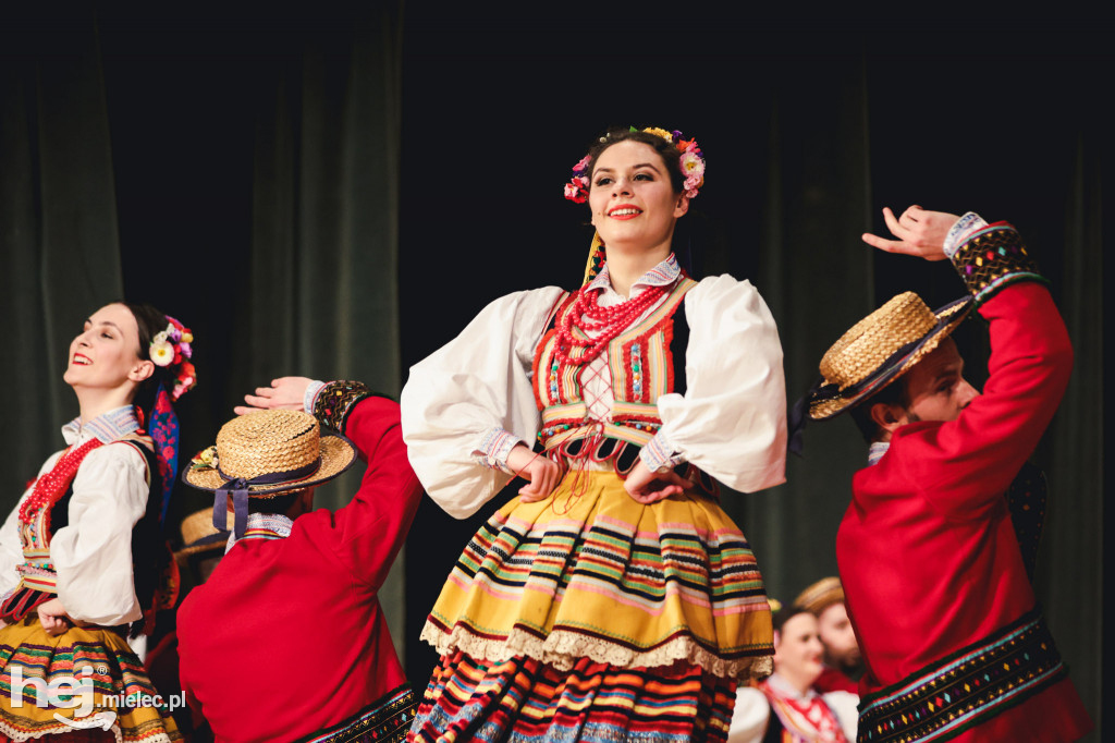 Koncert wielkanocny Zespołu Pieśni i Tańca Rzeszowiacy