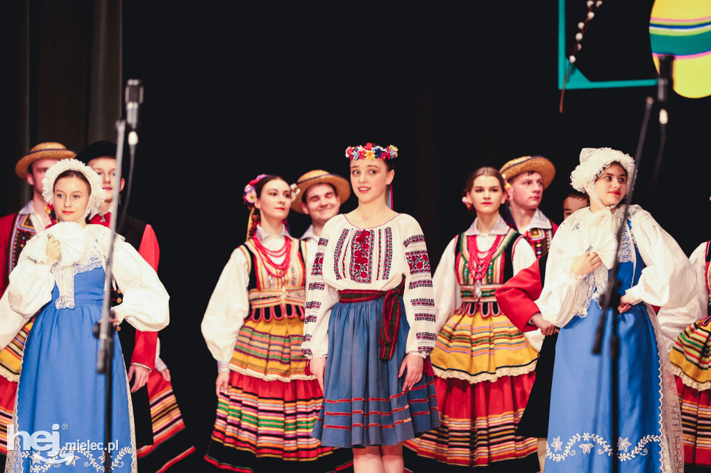 Koncert wielkanocny Zespołu Pieśni i Tańca Rzeszowiacy
