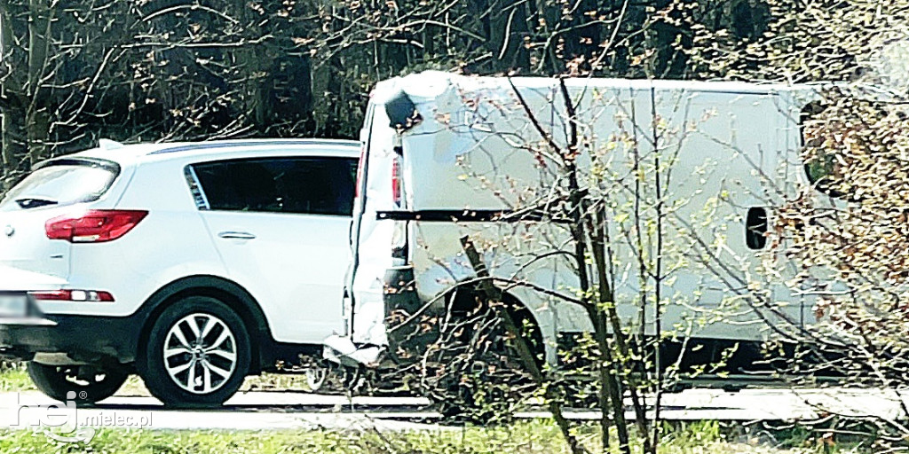Kolizja trzech samochodów na obwodnicy