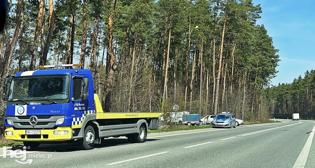 Kolizja trzech samochodów na obwodnicy