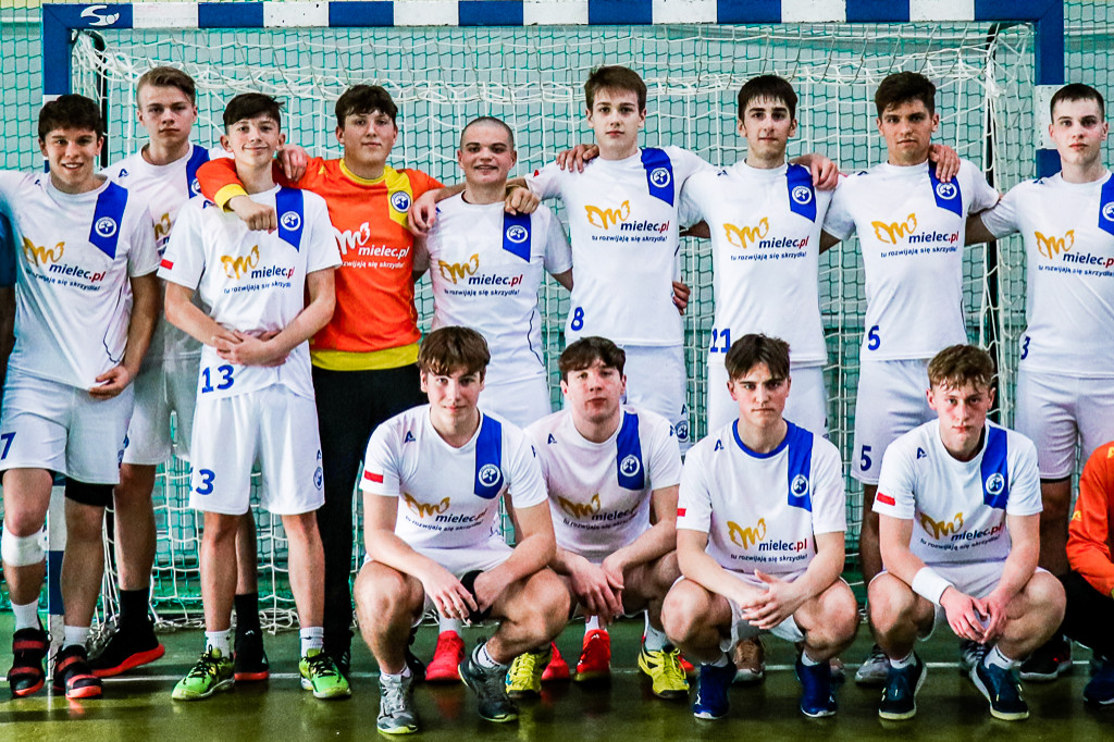 Awans juniorów młodszych SPR Stal Mielec