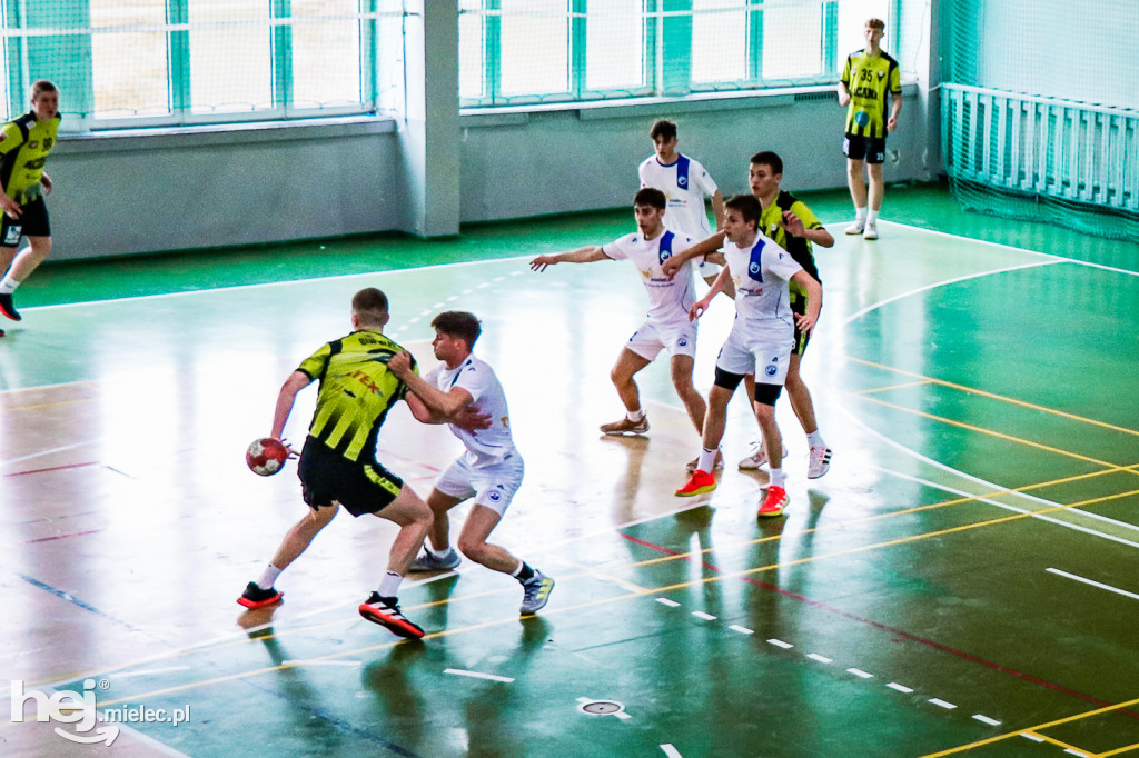 Awans juniorów młodszych SPR Stal Mielec