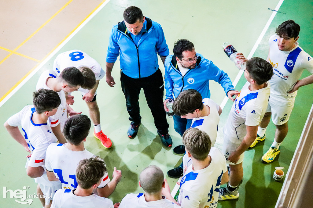 Awans juniorów młodszych SPR Stal Mielec