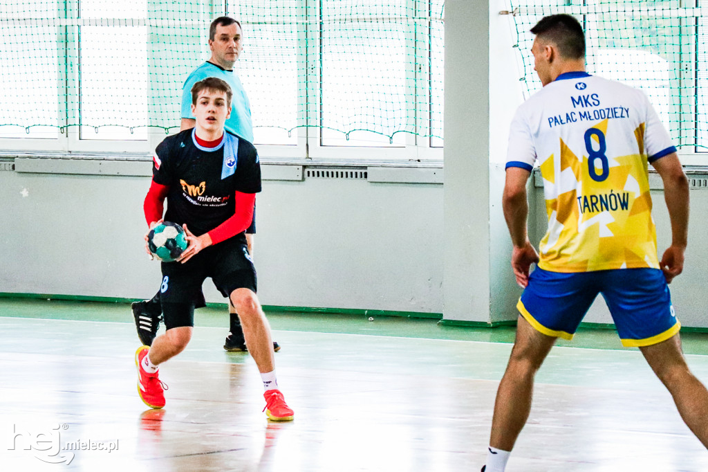Awans juniorów młodszych SPR Stal Mielec