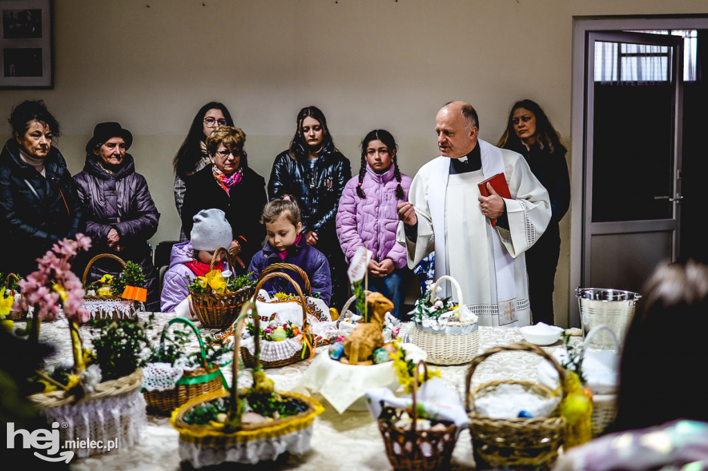 Tradycyjne święcenie pokarmów w Złotnikach