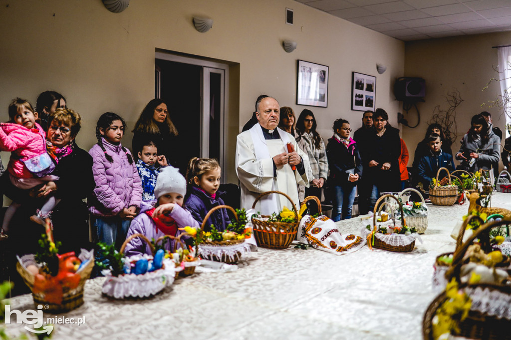 Tradycyjne święcenie pokarmów w Złotnikach