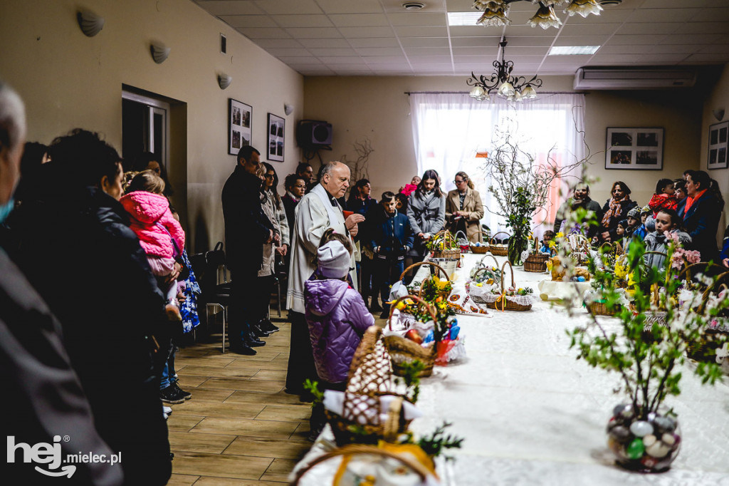 Tradycyjne święcenie pokarmów w Złotnikach