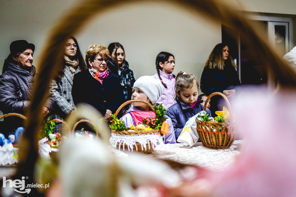 Tradycyjne święcenie pokarmów w Złotnikach