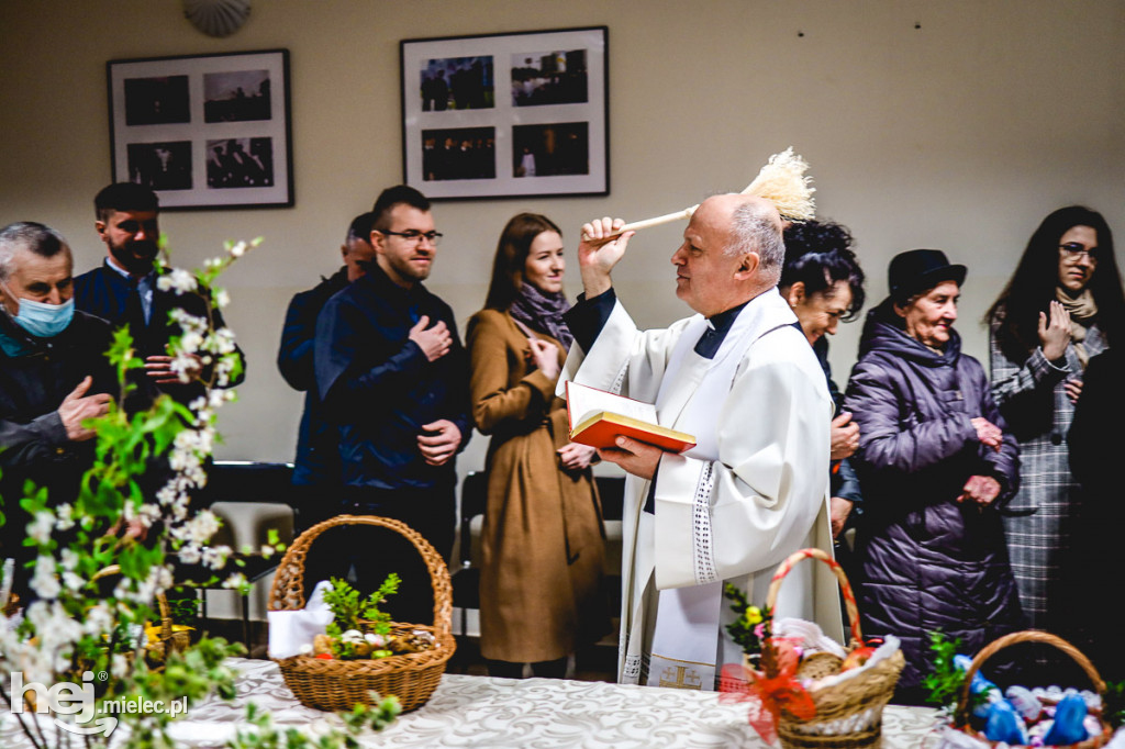 Tradycyjne święcenie pokarmów w Złotnikach
