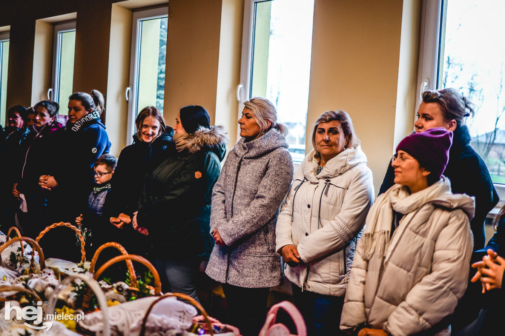 Tradycyjne święcenie pokarmów w Złotnikach