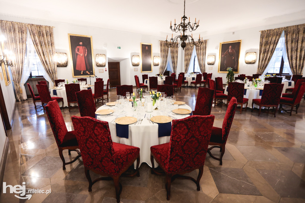 O winach i kolacji degustacyjnej na Zamku Baranów Sandomierski