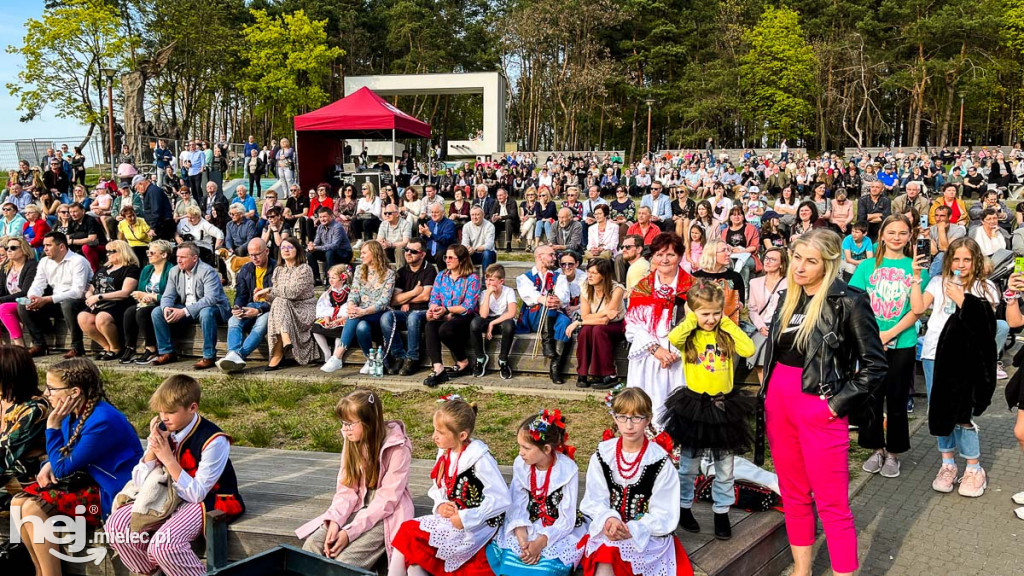 Majówka na ludowo na Górce Cyranowskiej
