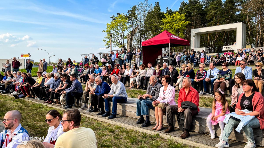 Majówka na ludowo na Górce Cyranowskiej
