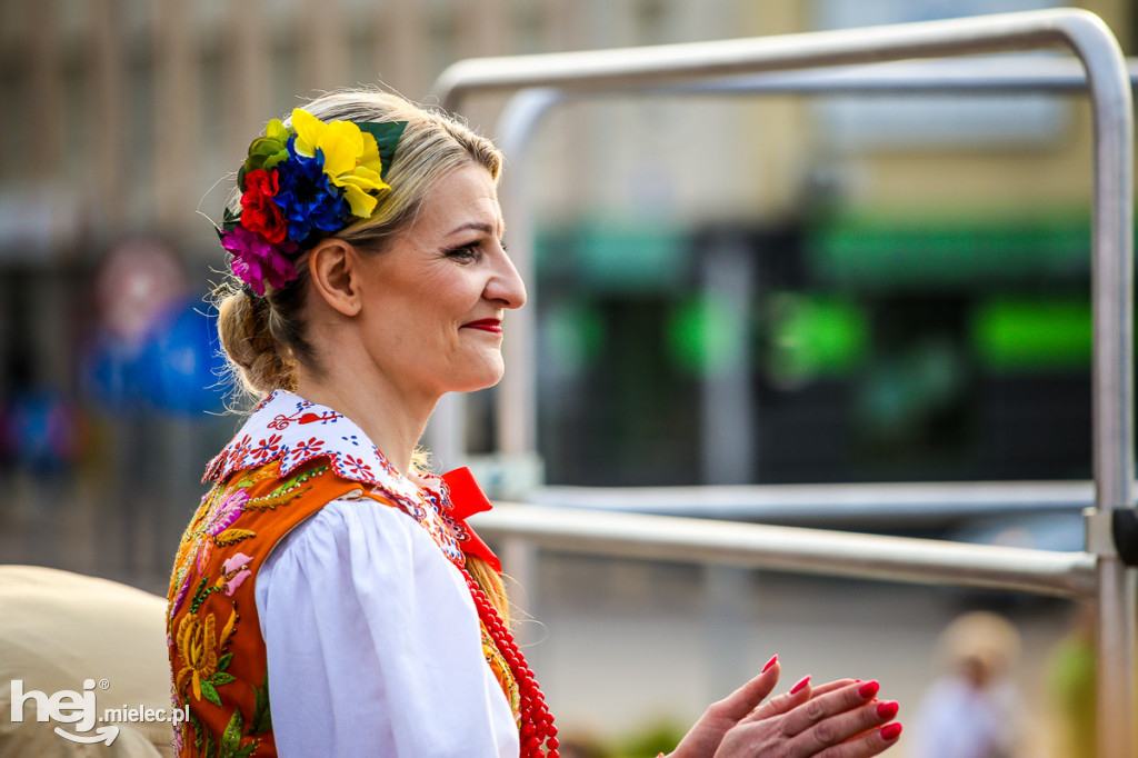 Majówka na ludowo na Górce Cyranowskiej