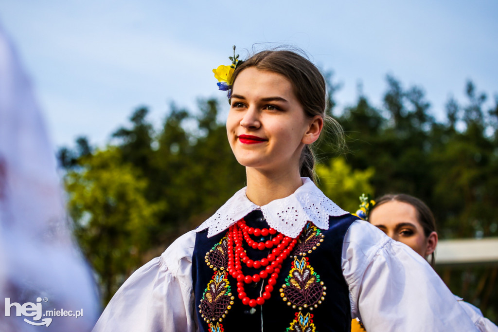 Majówka na ludowo na Górce Cyranowskiej