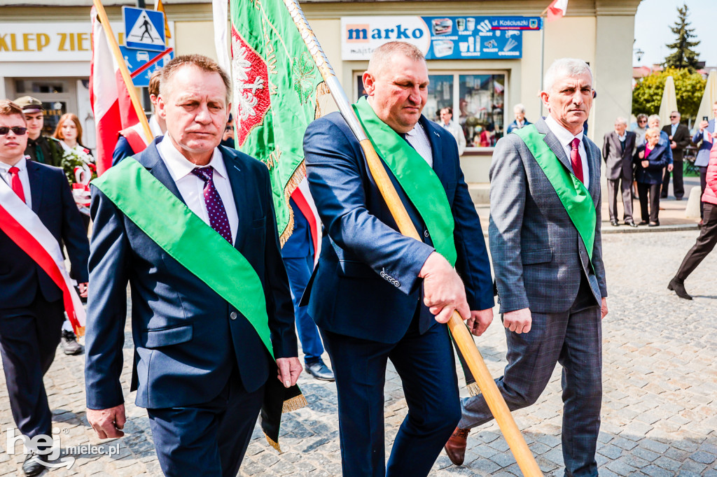 Święto Konstytucji 3 Maja w Mielcu: defilada przez stare miasto