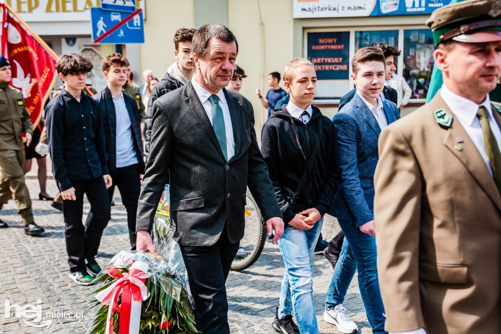 Święto Konstytucji 3 Maja w Mielcu: defilada przez stare miasto