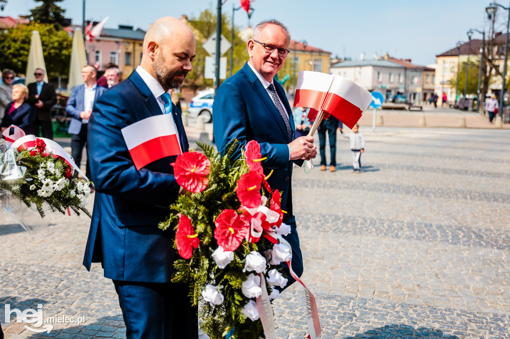 Święto Konstytucji 3 Maja w Mielcu: defilada przez stare miasto