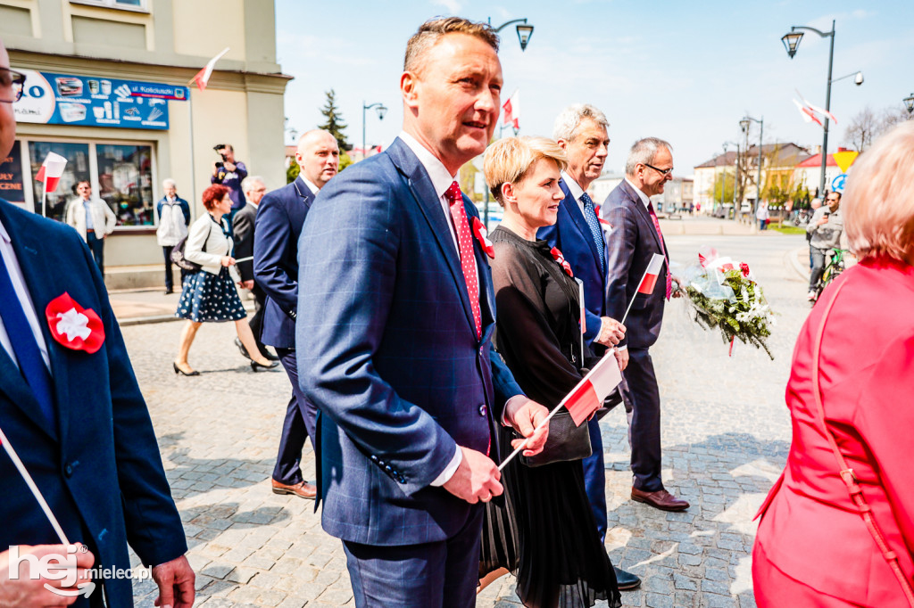 Święto Konstytucji 3 Maja w Mielcu: defilada przez stare miasto